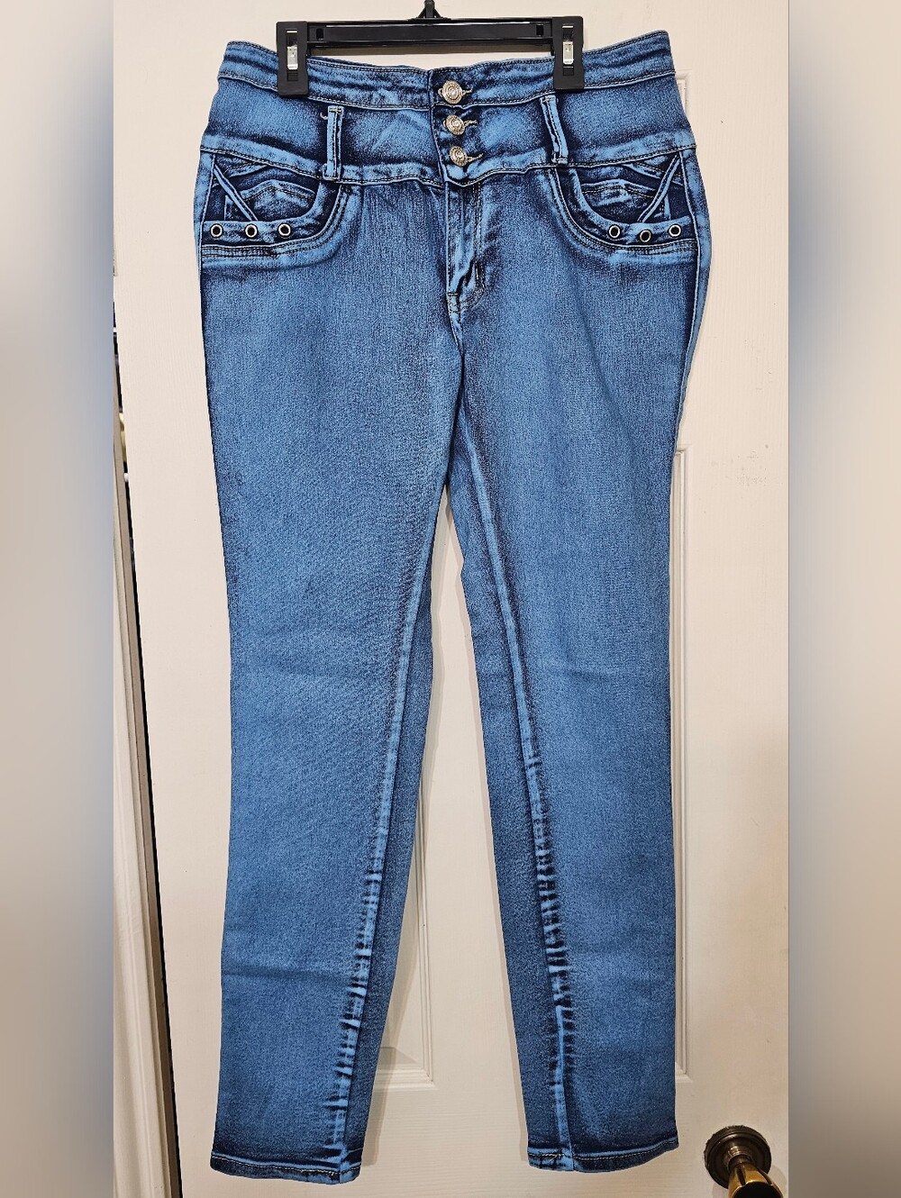 Moda Express Jeans Women's Light Blue Skinny Jeans with Grommet Detail